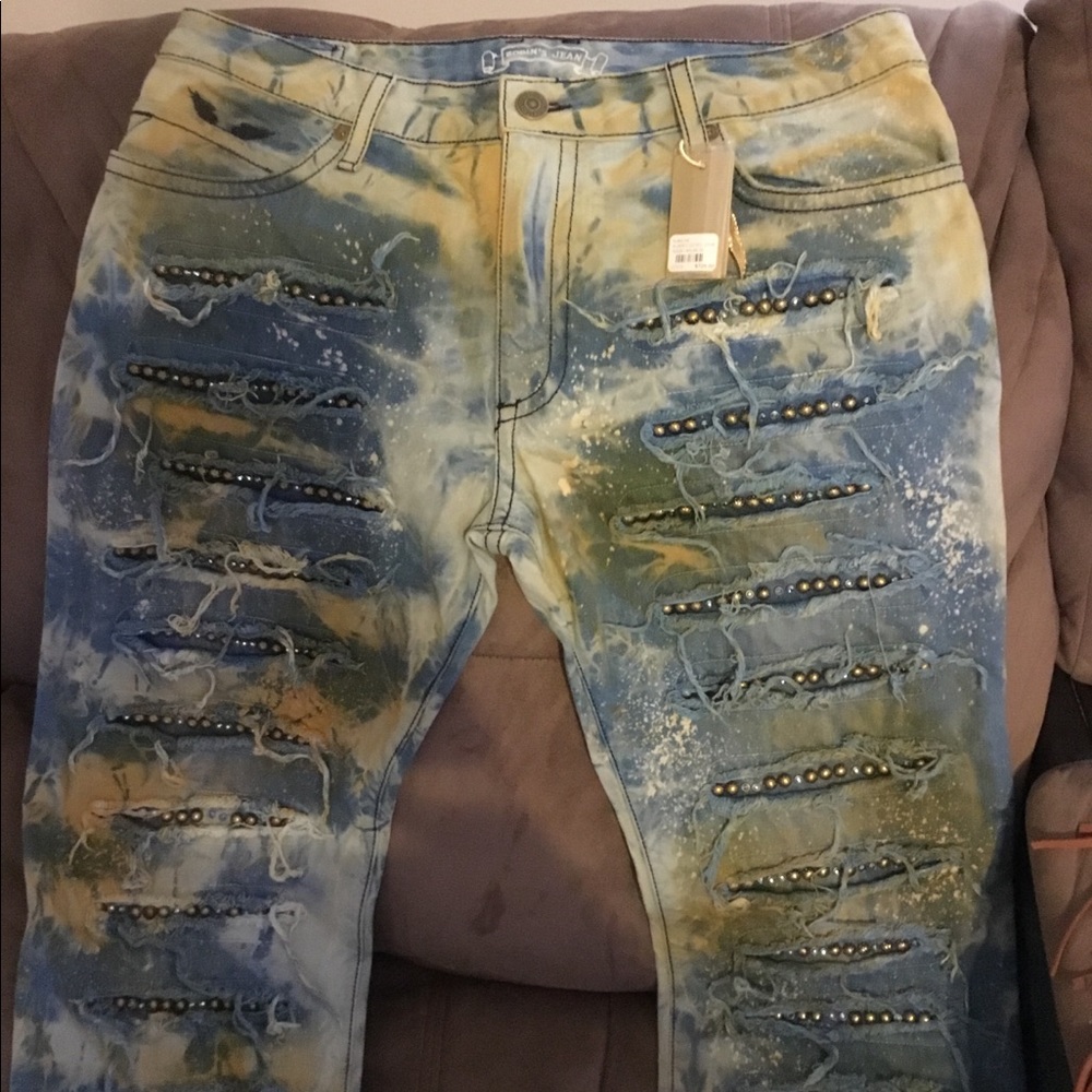 Robin’s Jeans Distressed sphere